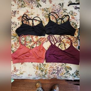 4 old navy sports bras